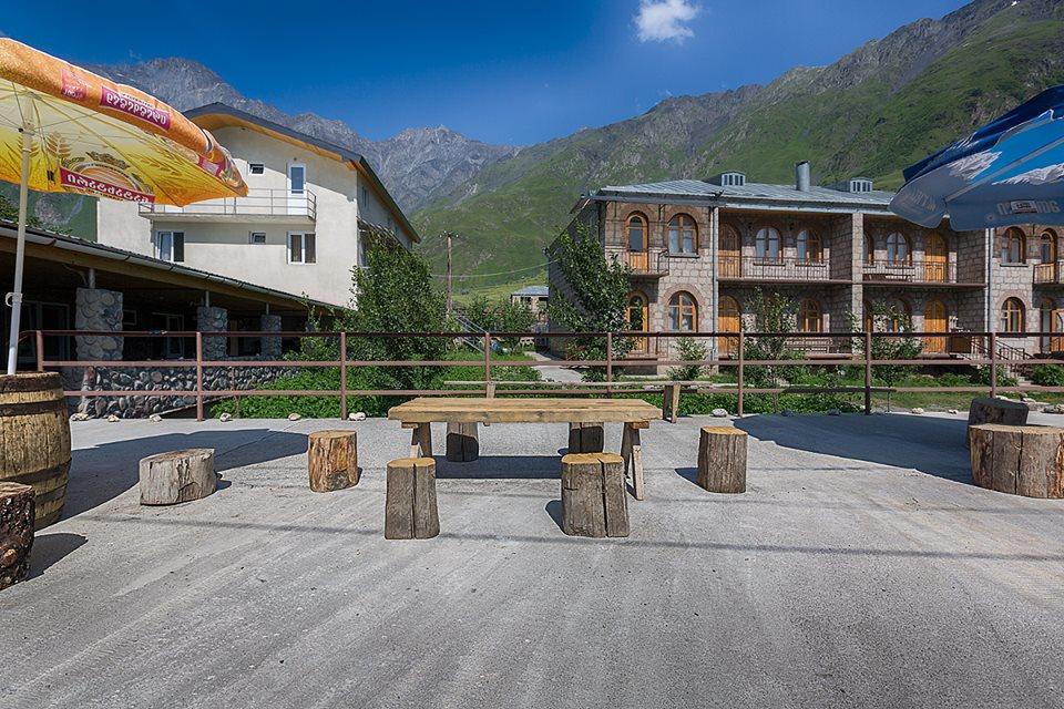 Hotel Nini Kazbegi Luaran gambar